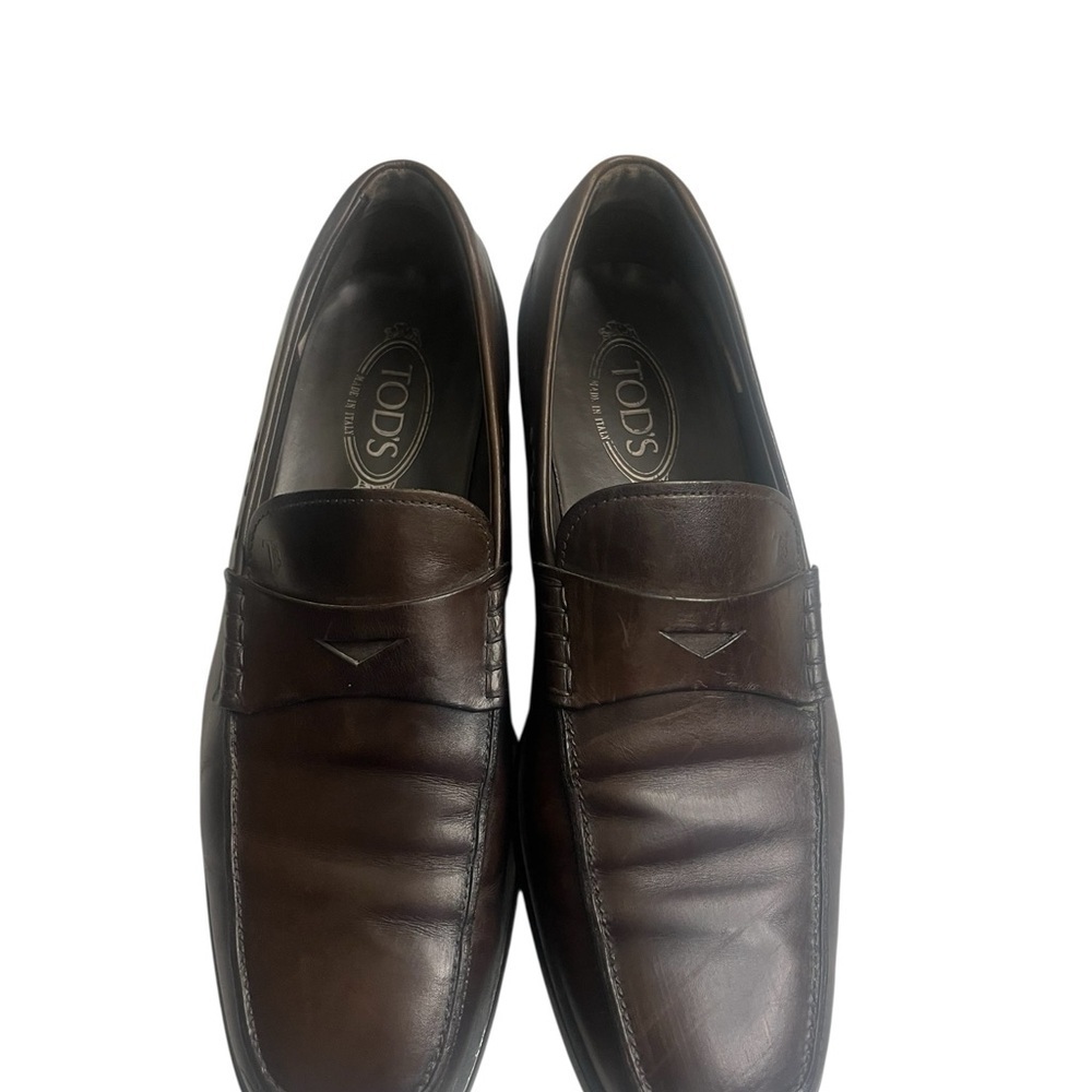 Tod's Men's Dark Brown Leather Slip-Ons, size 9, pre-owned, gently used